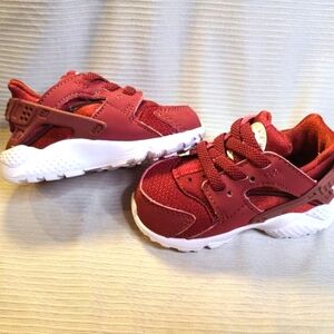 EUC Nike Infant Hurachi Run